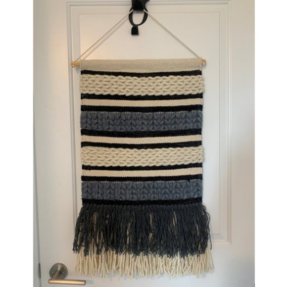 Macramé Wall Hanging - Picture 1 of 1